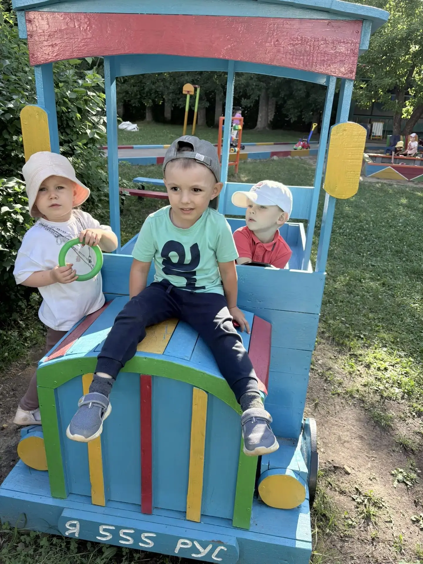 🌞Летняя прогулка в  группе "Чебурашка" — это море радости и ярких впечатлений! 🔥🌟
