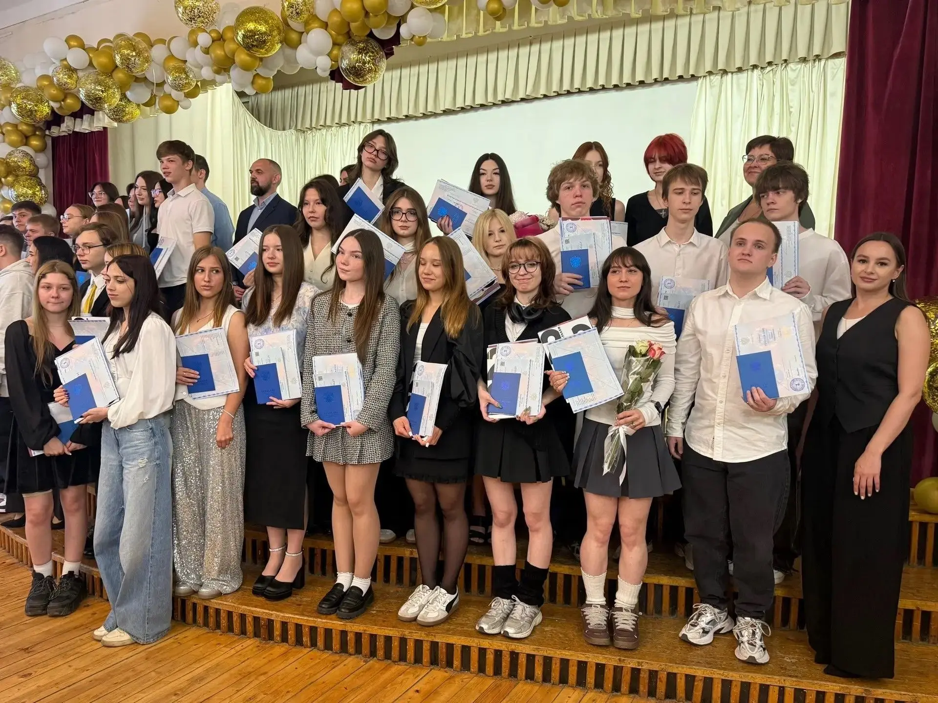 🎓 Выпуск 2026: Дорога в большую жизнь открыта!
27 июня 2026 года навсегда останется в наших сердцах