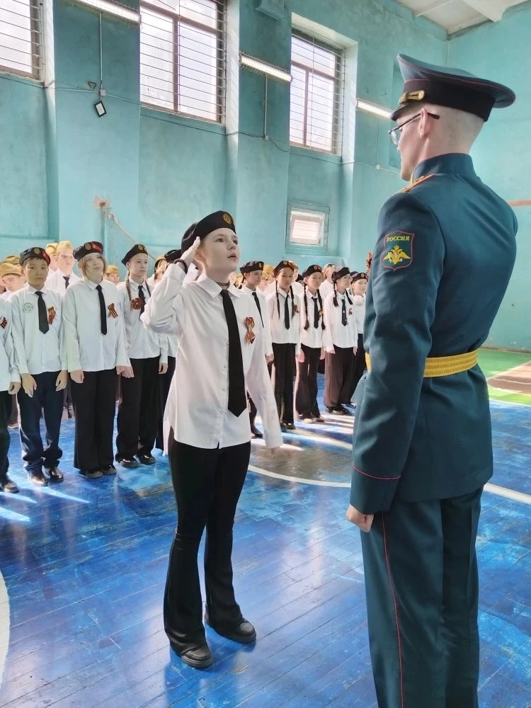 В  Сотниковской школе прошел Смотр строя и песни, посвящённый 81 годовщине Победы в Великой Отечеств