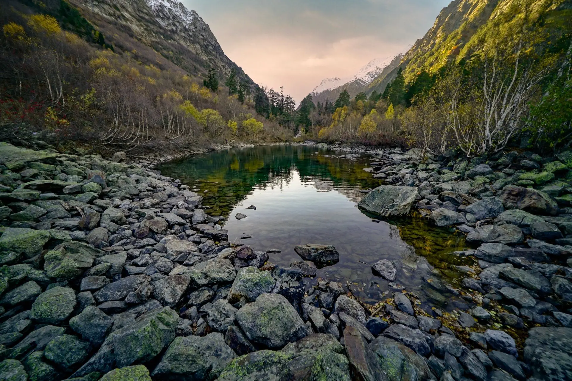 🍁 10 красивых осенних фотографии из Домбая. Ставьте ❤️ если бы хотели увидеть всю эту красоту своими