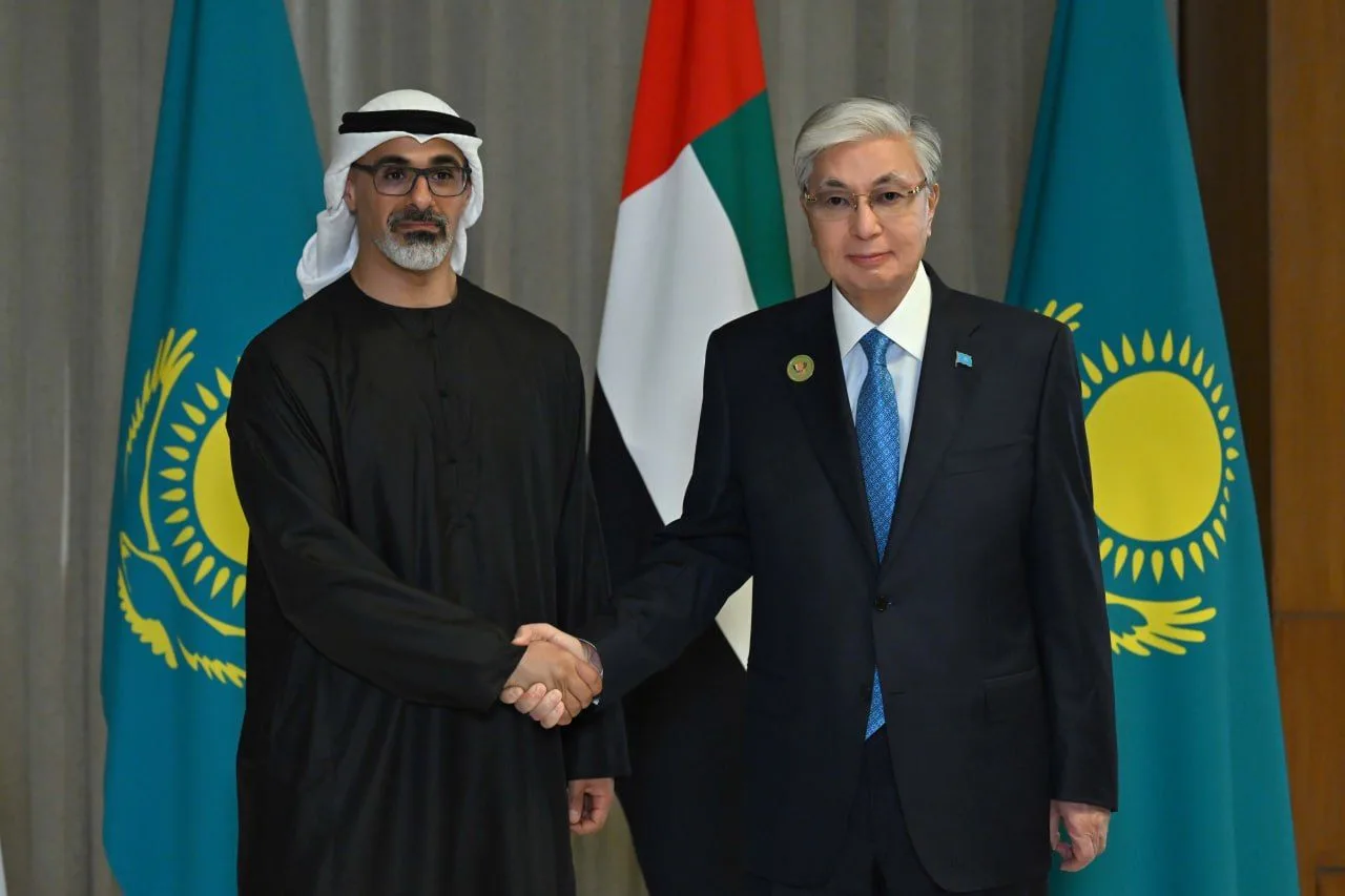 🇰🇿🇦🇪 Токаев встретился с наследным принцем Абу-Даби Халедом бен Мохаммедом Аль Наха...