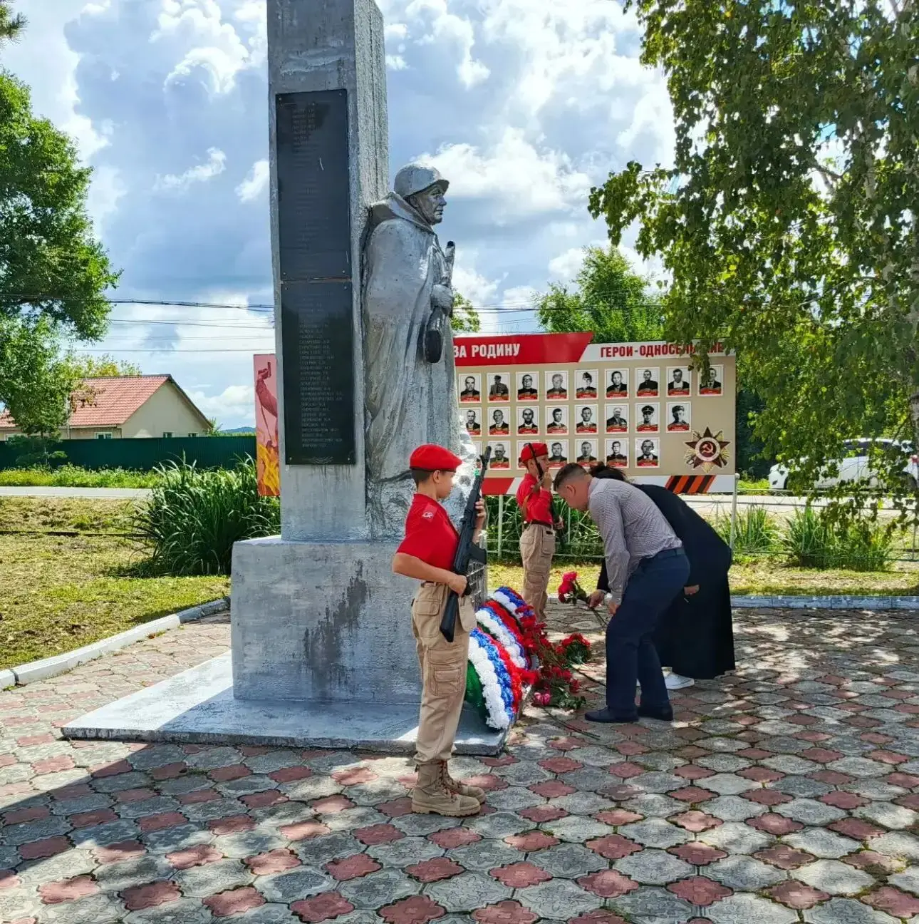 🕯️В селе Прохоры прошла акция памяти, посвящённая 81-й годовщине со дня окончания Втор...