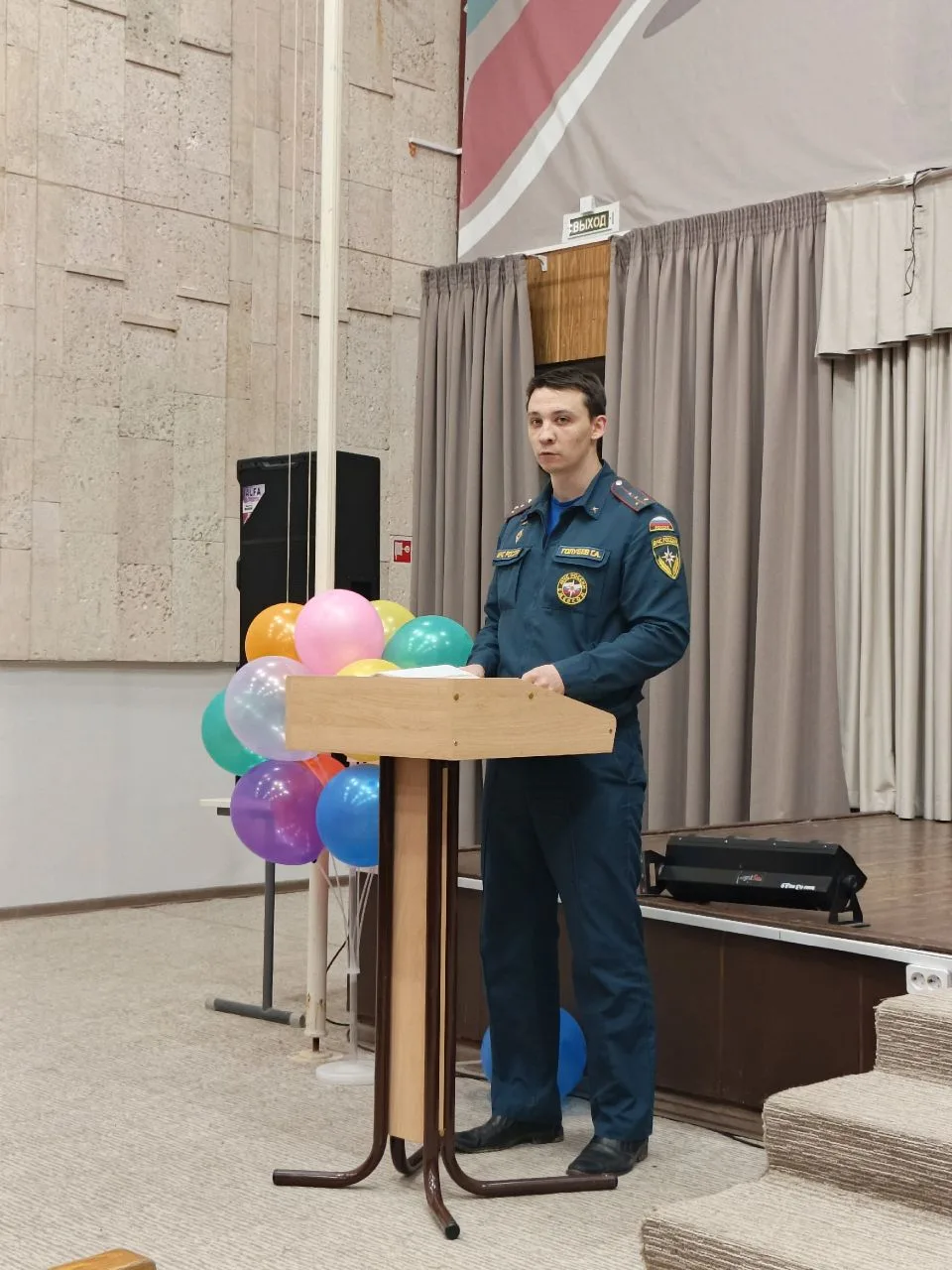 Итоги года и важные вопросы безопасности: как прошло общешкольное родительское собрание📍