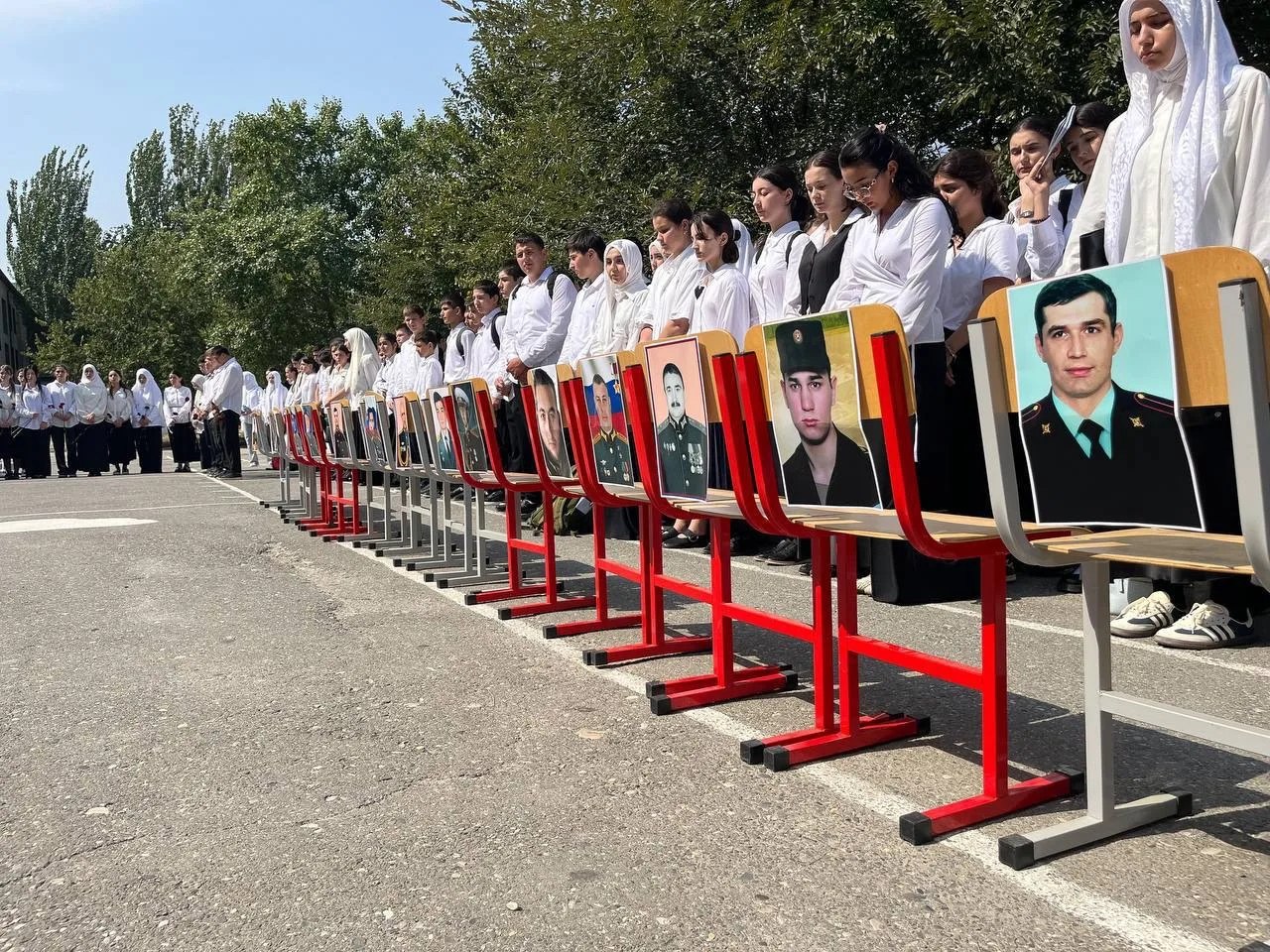 Вместе против террора: в школе прошла неделя профилактики экстремизма.  Друзья, безопасность детей —
