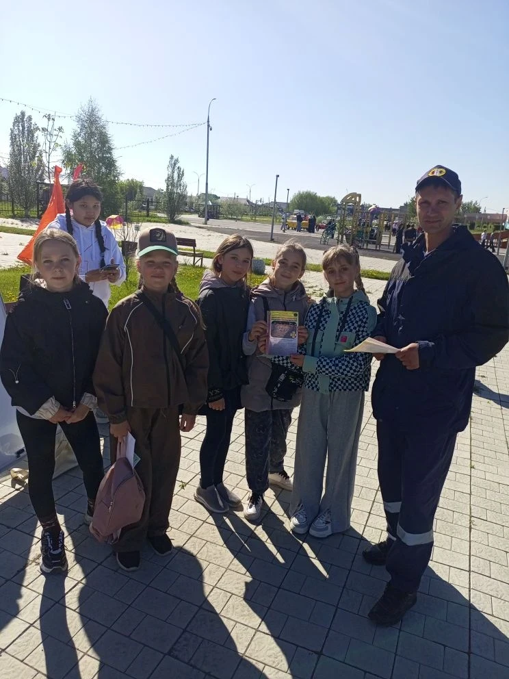 🌊📃Техника и профилактика: спасатели Карасукского ПСО испытали подводный дрон и провели беседы со шко