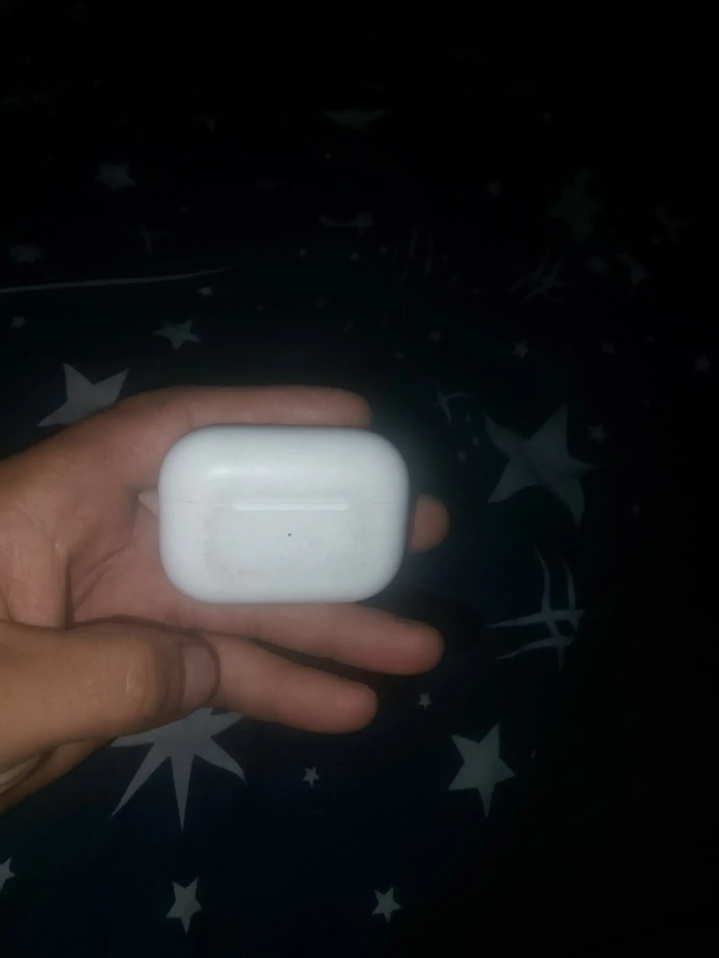 Продам наушники беспроводные, хороший качественный звук, разъем USB Type-C, цена 500р
Автор: https:/
