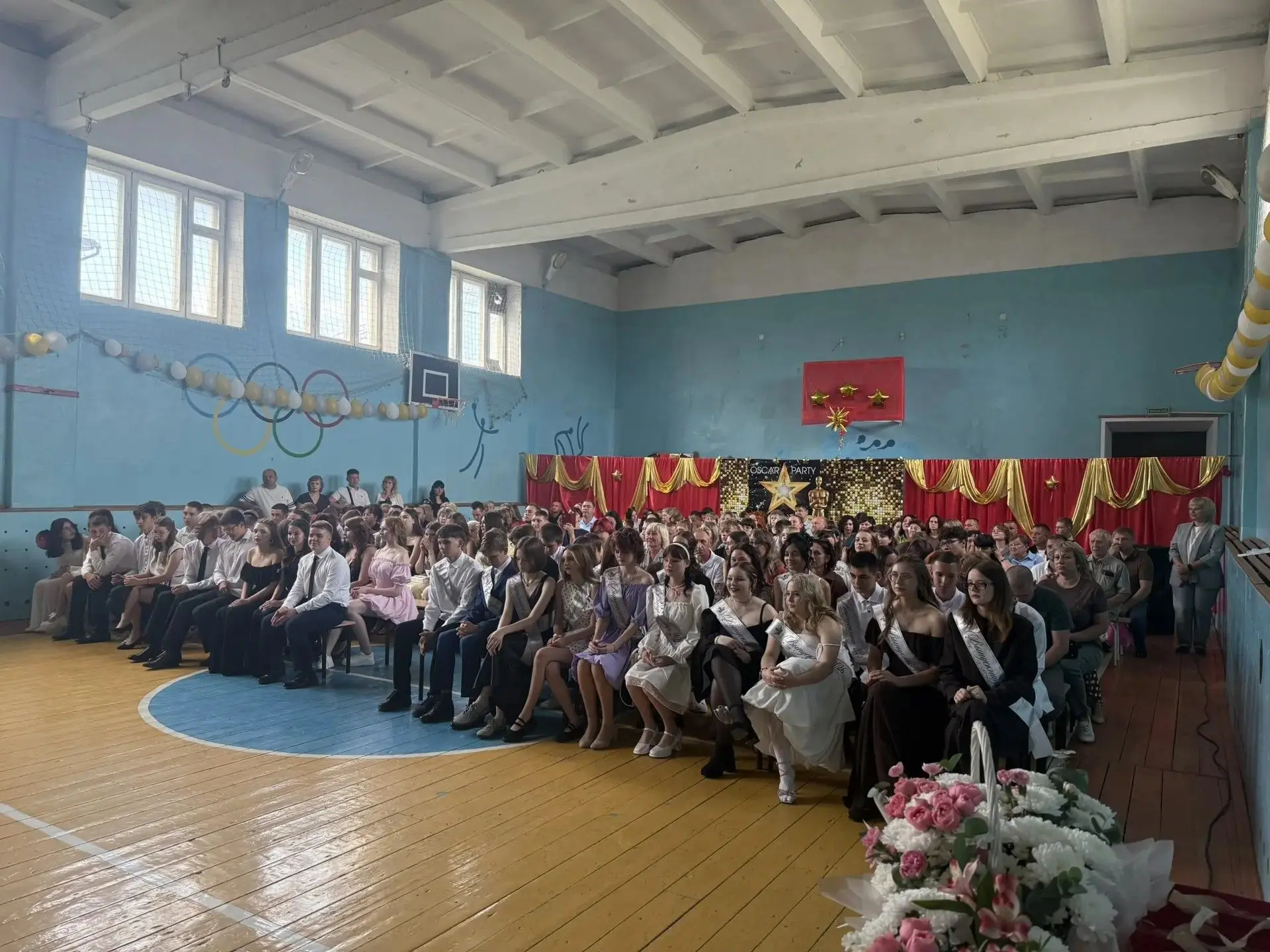 Этот день запомнится надолго: вручение аттестатов 9‑классникам! 💛26 июня мы провожали в новую жизнь