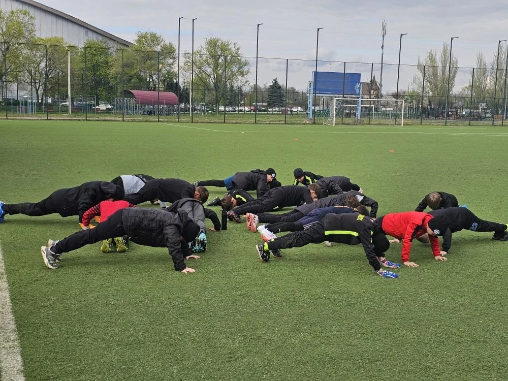 Спортивная школа олимпийского резерва по футболу с 06.05. по 08.05.2026 провела Всеросс...
