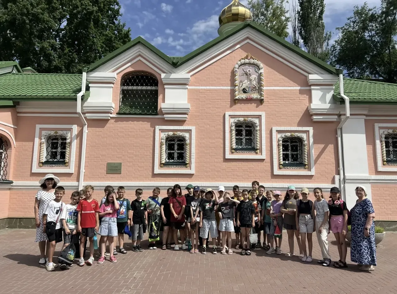 🔭📚Учись и познавай новое вместе с Первыми! 

👦👧9 июня отряды пришкольного лагеря «Дружба» отправ