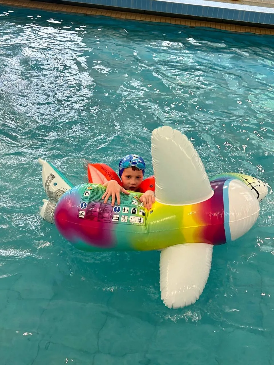 Сегодня в наши приключения ворвались кружки! 🏊‍♀️🖌Ну а что? Перед отправлением на путь Востока нуж