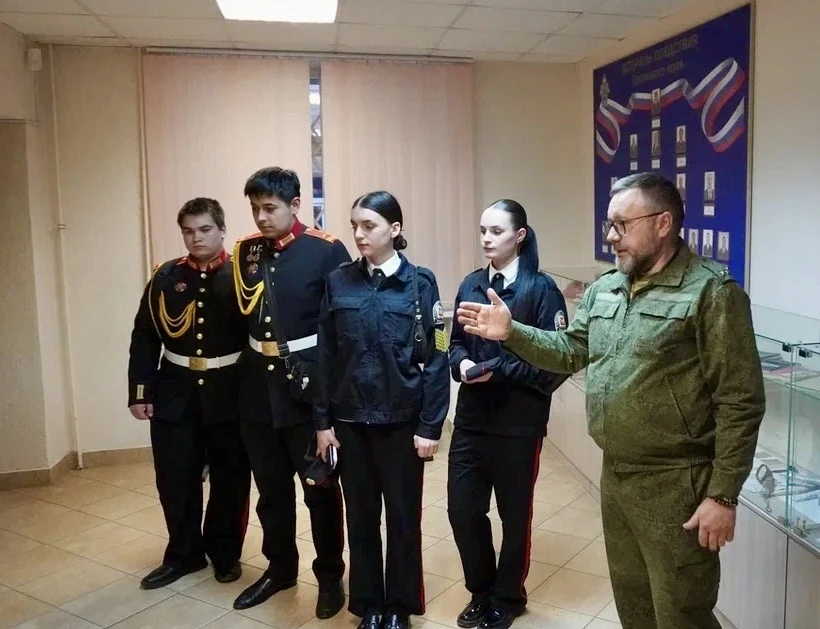 Кадеты Якутии рассказали о мужестве предков и верности Отечеству в рамках всероссийского телемоста «