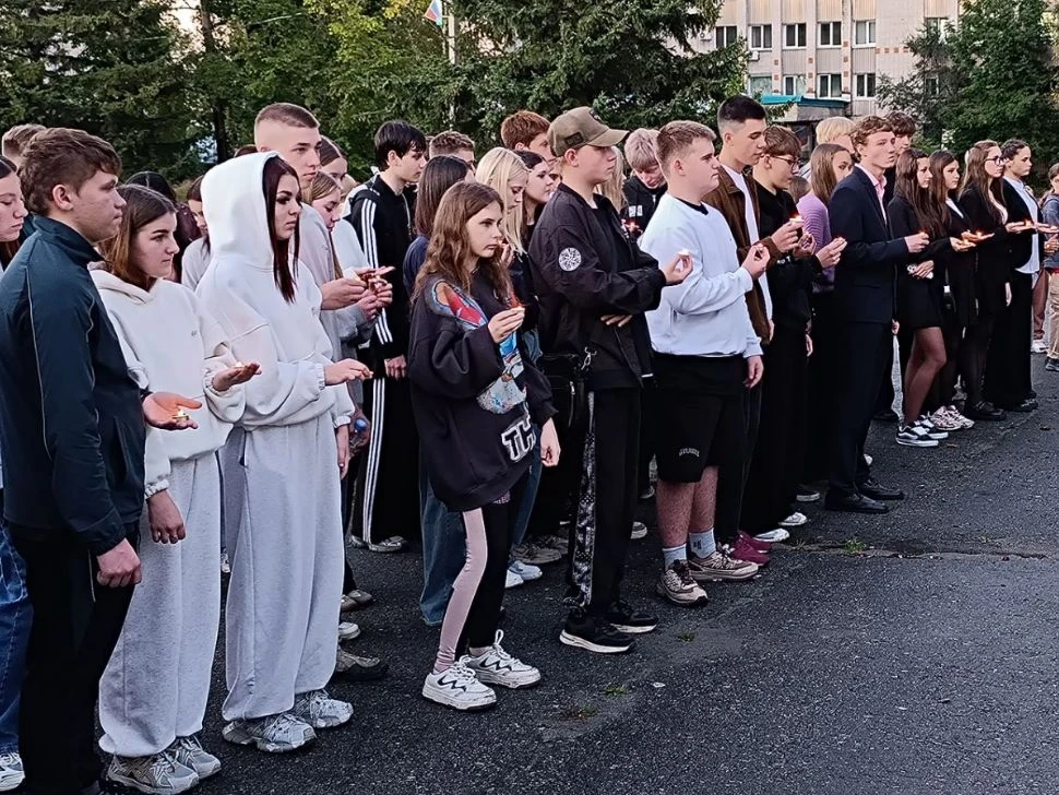 🇷🇺 В Райчихинске почтили память жертв терроризма