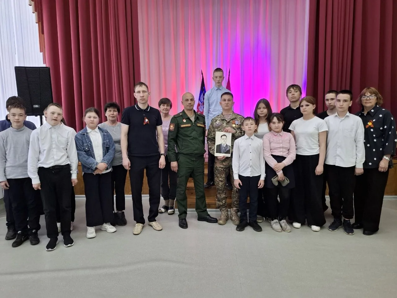 👨‍👩‍👦⚘️В рамках партийных проектов "Единой России" "Историческая память" и "Новая школа" 6 мая в 