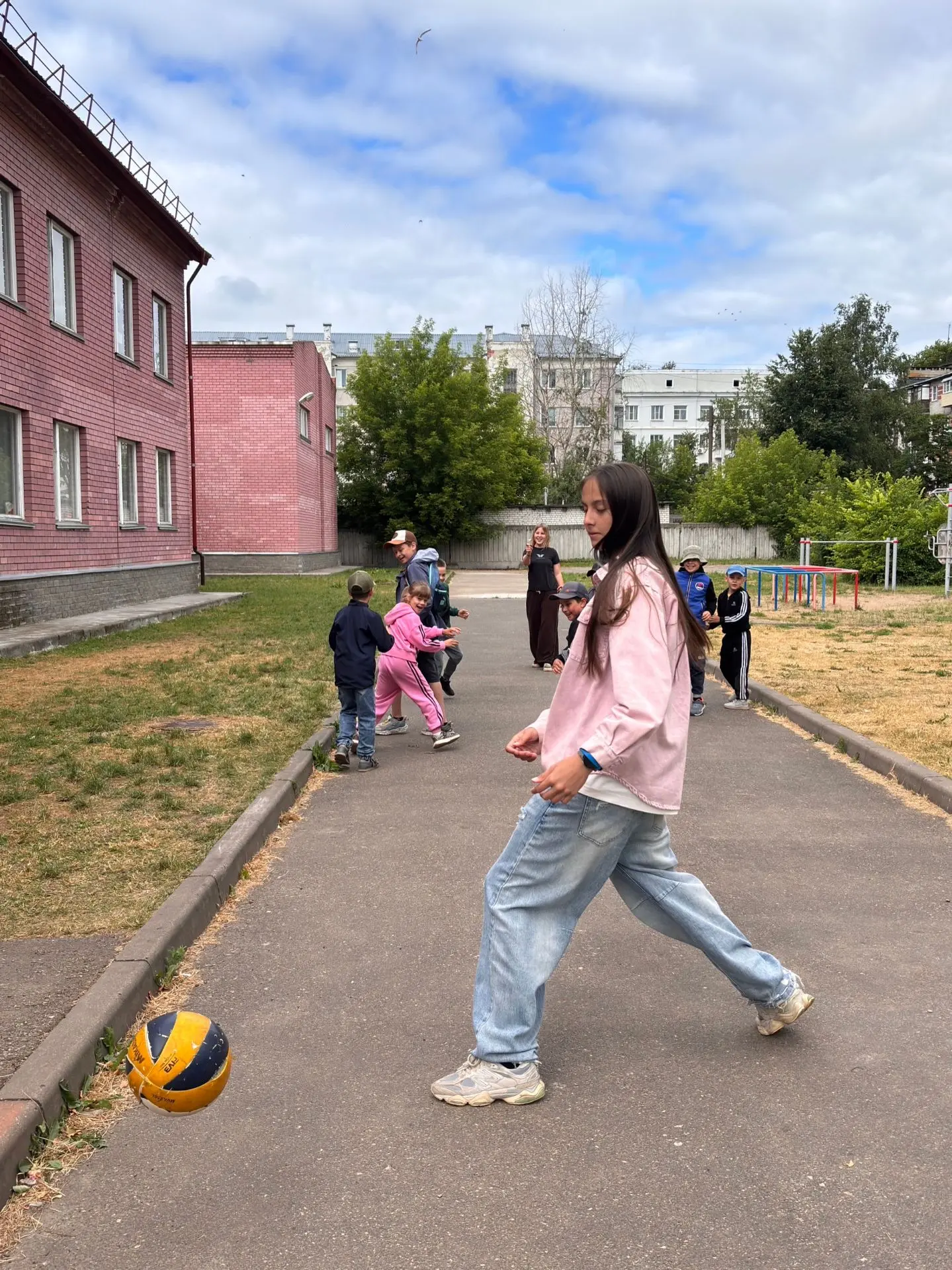 ☀☀☀☀☀☀☀☀☀☀☀
16 июня в ЛДП "Солнечный"
💫Стоит прекрасная солнечная погода. Настроение замечательное 