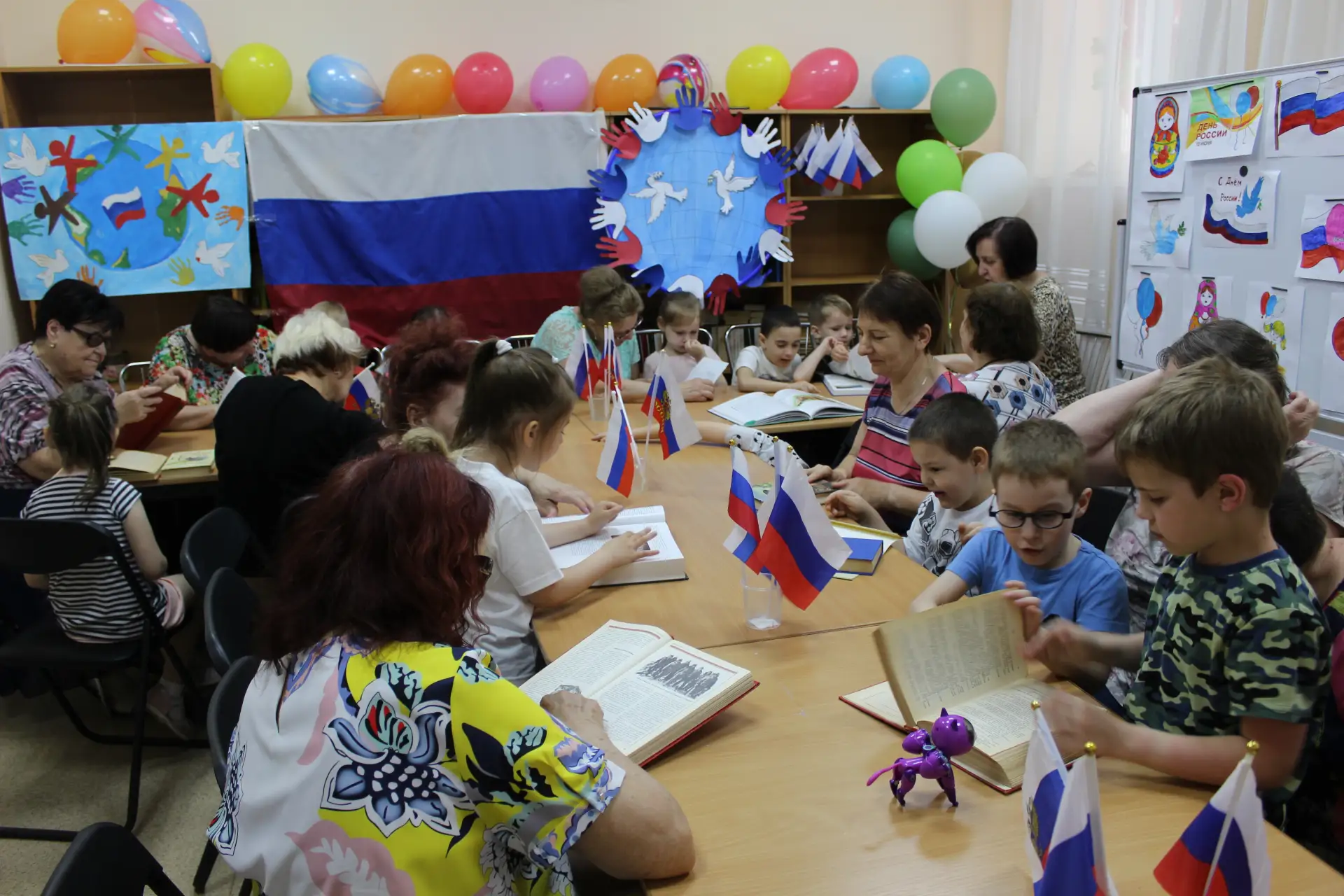 День России — одна дата в календаре. Настоящий патриотизм — график 24/7 ❤️🤍💙