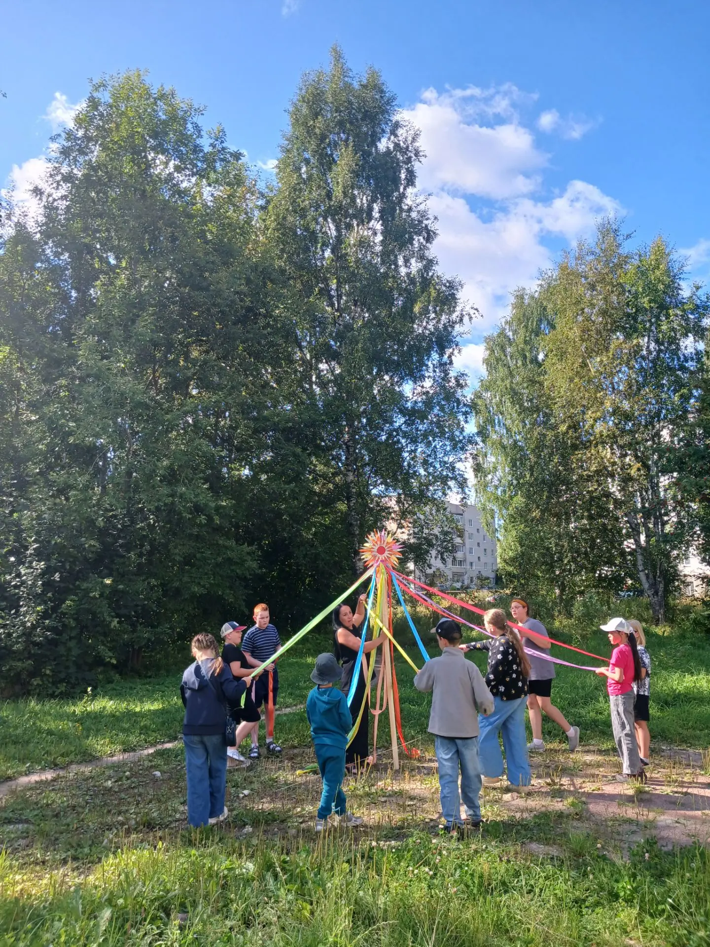 ☀📚🍃13 августа в библиотеке города Питкяранта прошёл час фольклора «Вот бывало в стари...