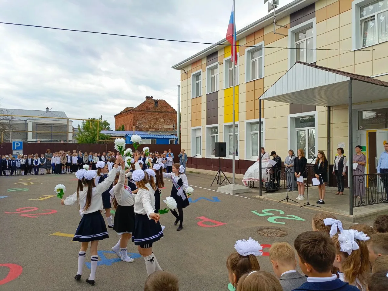 🎓 Завершение учебного года: яркие моменты и новые горизонты!

Сегодня в нашей школе прошли заключит
