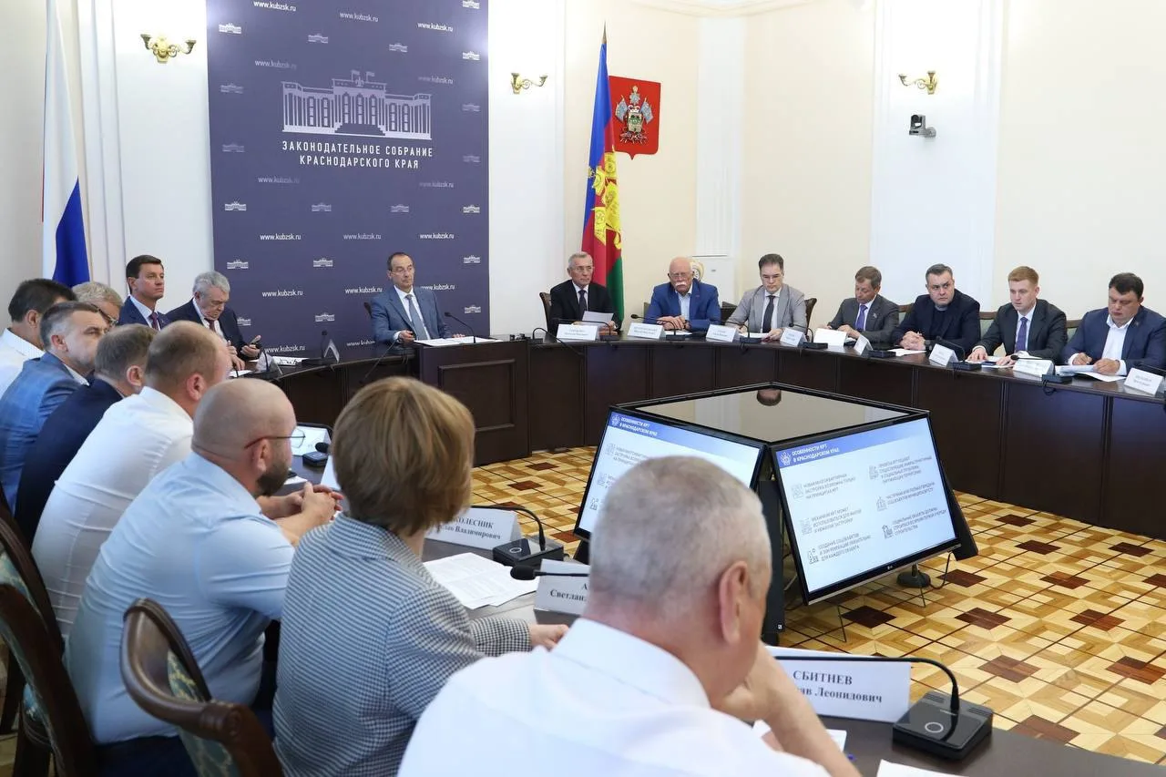 Встретились с председателем Законодательного Собрания Краснодарского края Юрием Бурлачко.

Поблагода