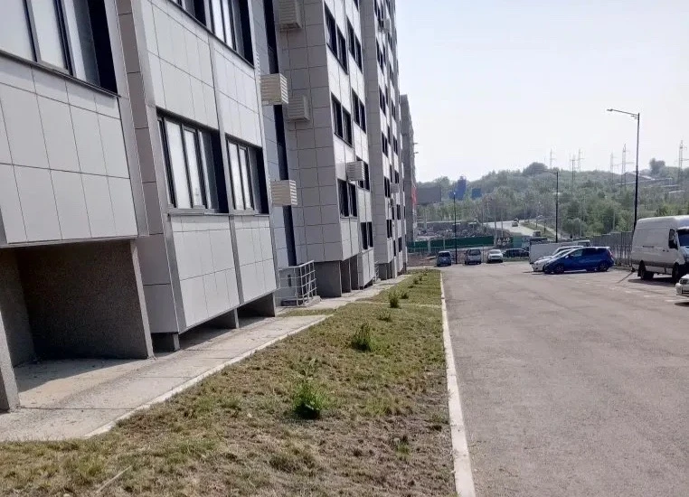 Наш двор - в наших руках! Продолжаем наводить красоту.