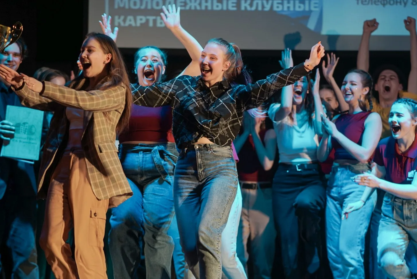 😃 Вы знаете, какой сегодня день?! Нет, это не просто понедельник! Это первый день молодежного фестив