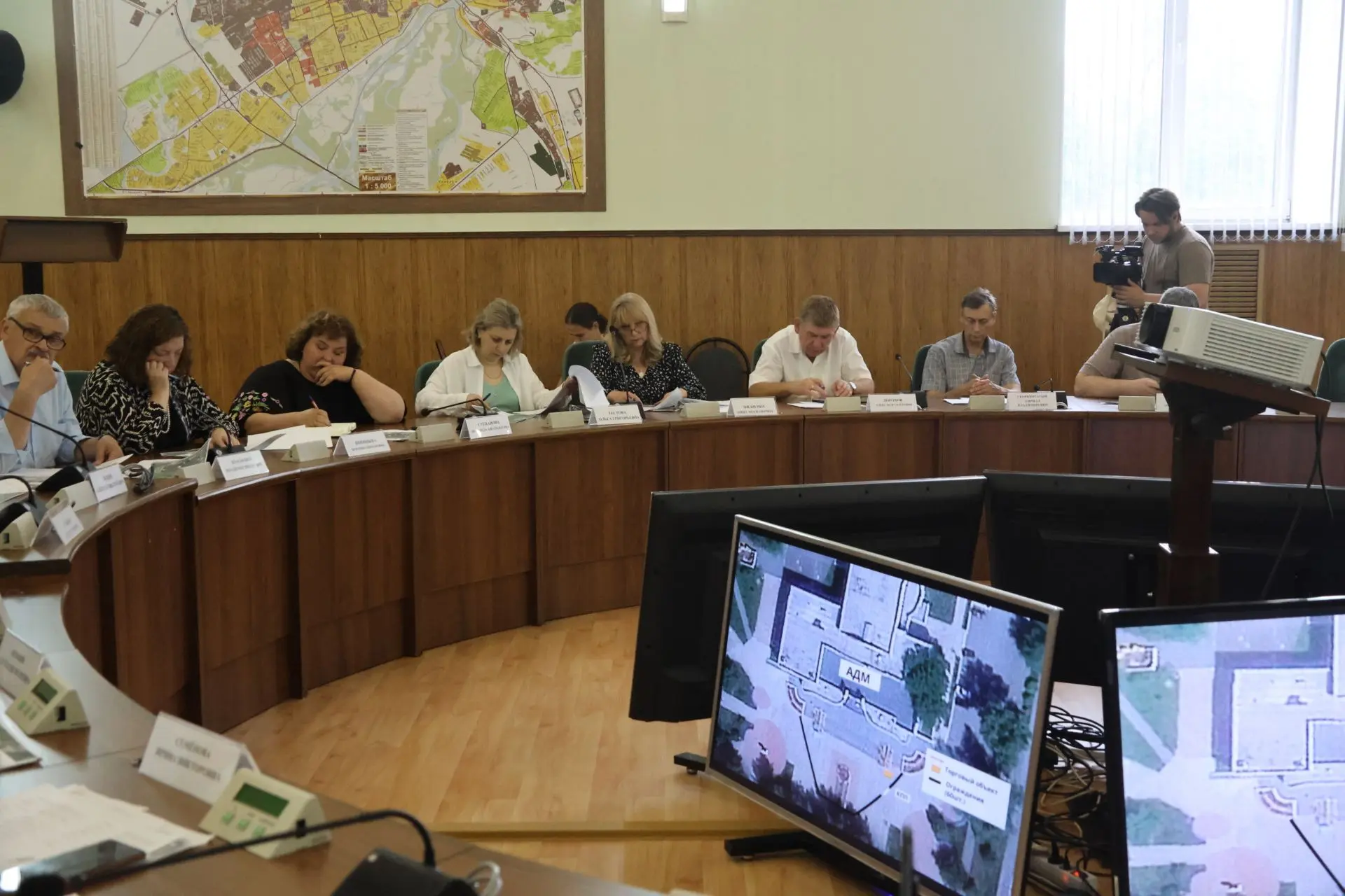 Программу празднования Дня России обсудили в Администрации города Абакана