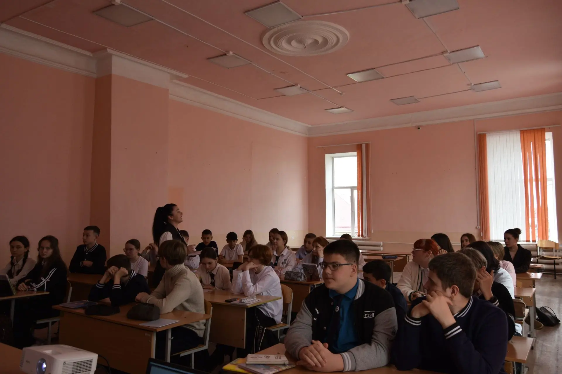💡 Знать закон — значит быть в безопасности! Сегодня учащиеся МБОУ СОШ №1 получили важные знания о За