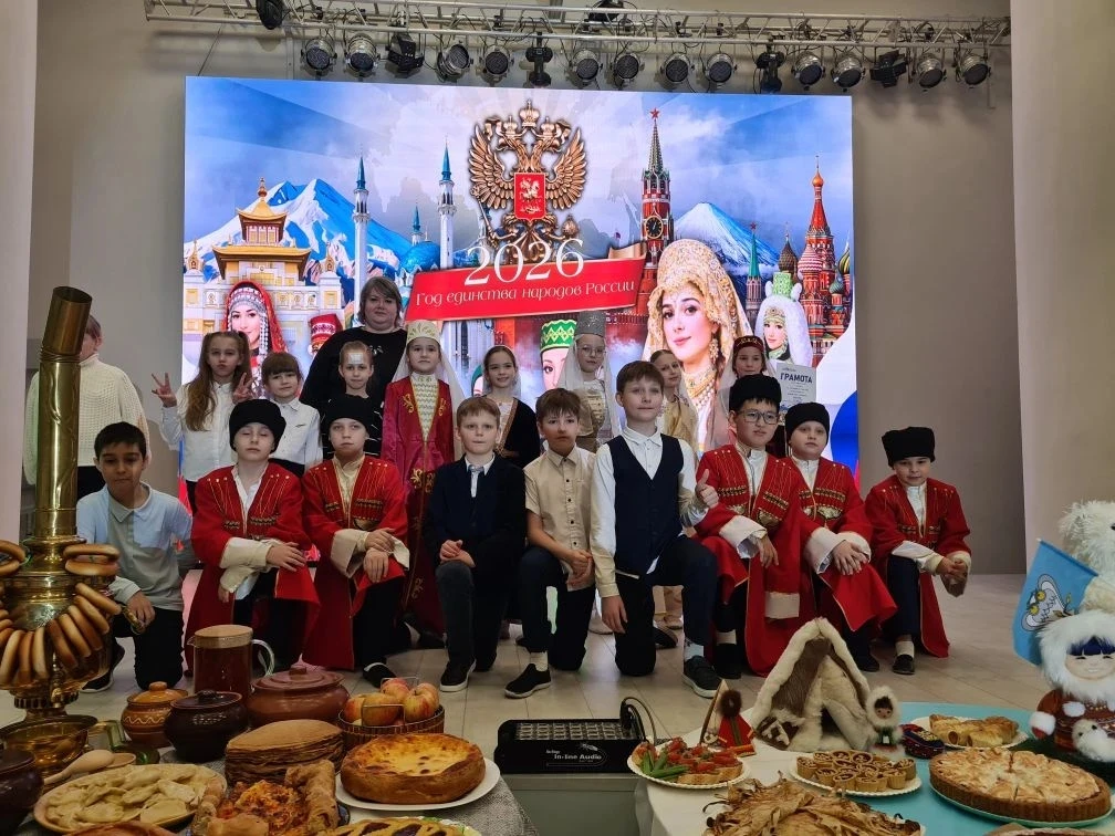 В День весеннего равноденствия в нашей школе прошёл Фестиваль единства народов России! 🌍☀️  Вчера, 2