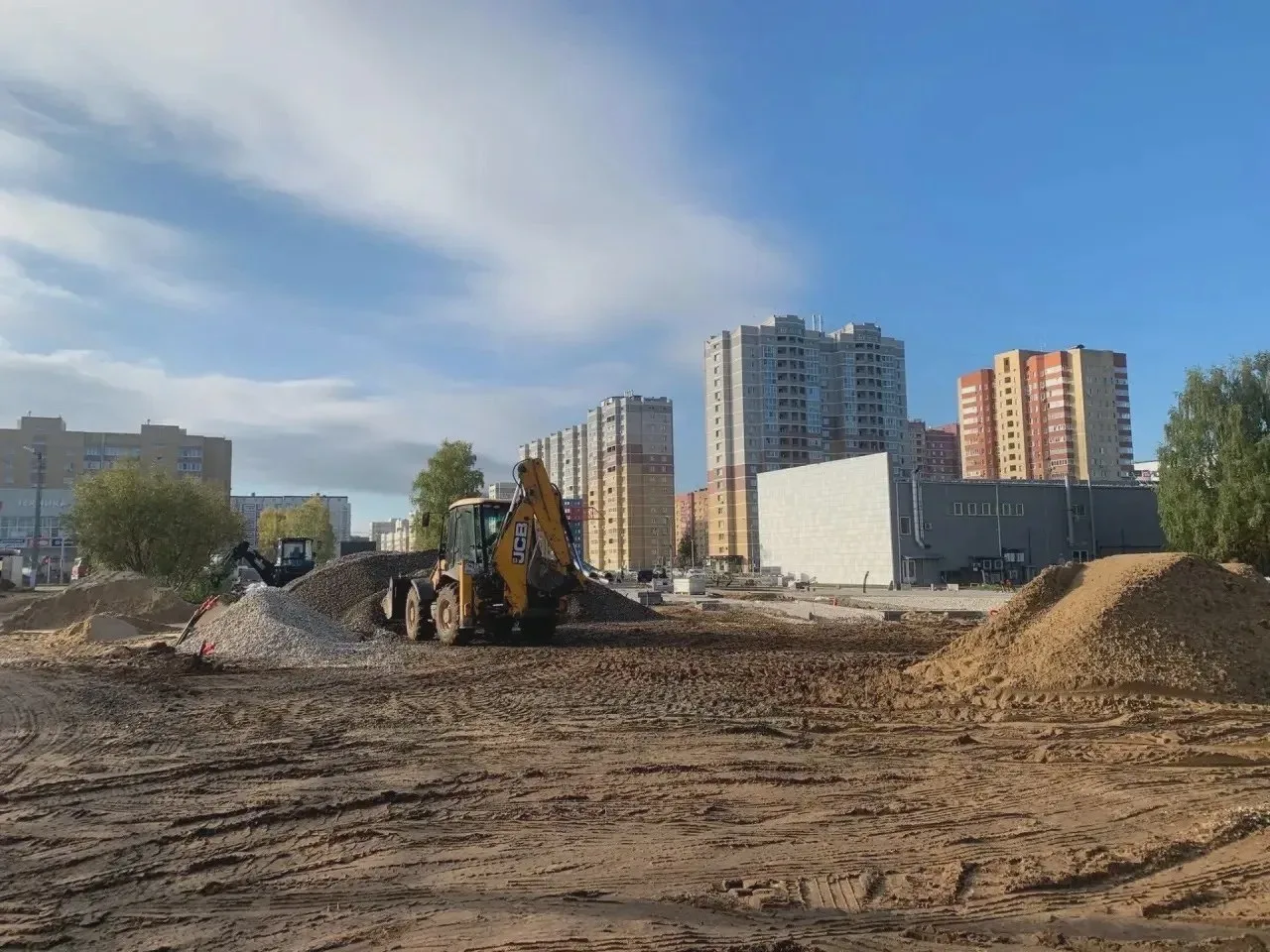 🚧 На улице Строителей продолжается благоустройство
