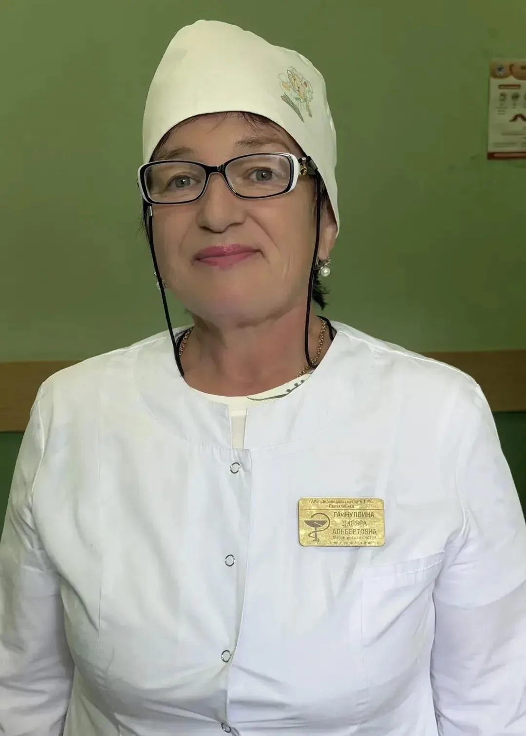 Каждое утро Диляра Альбертовна Гайнуллина садится за руль и едет из села Большие Кургуз...