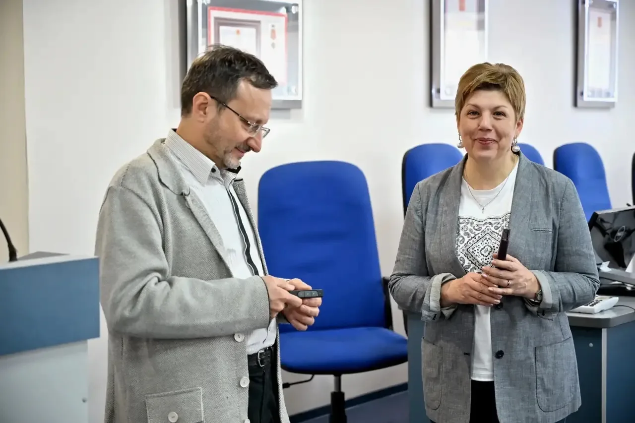 В ПГУ прошла открытая лекция астрофизика Максима Зельникова

💬Открытую лекцию провёл кандидат физик