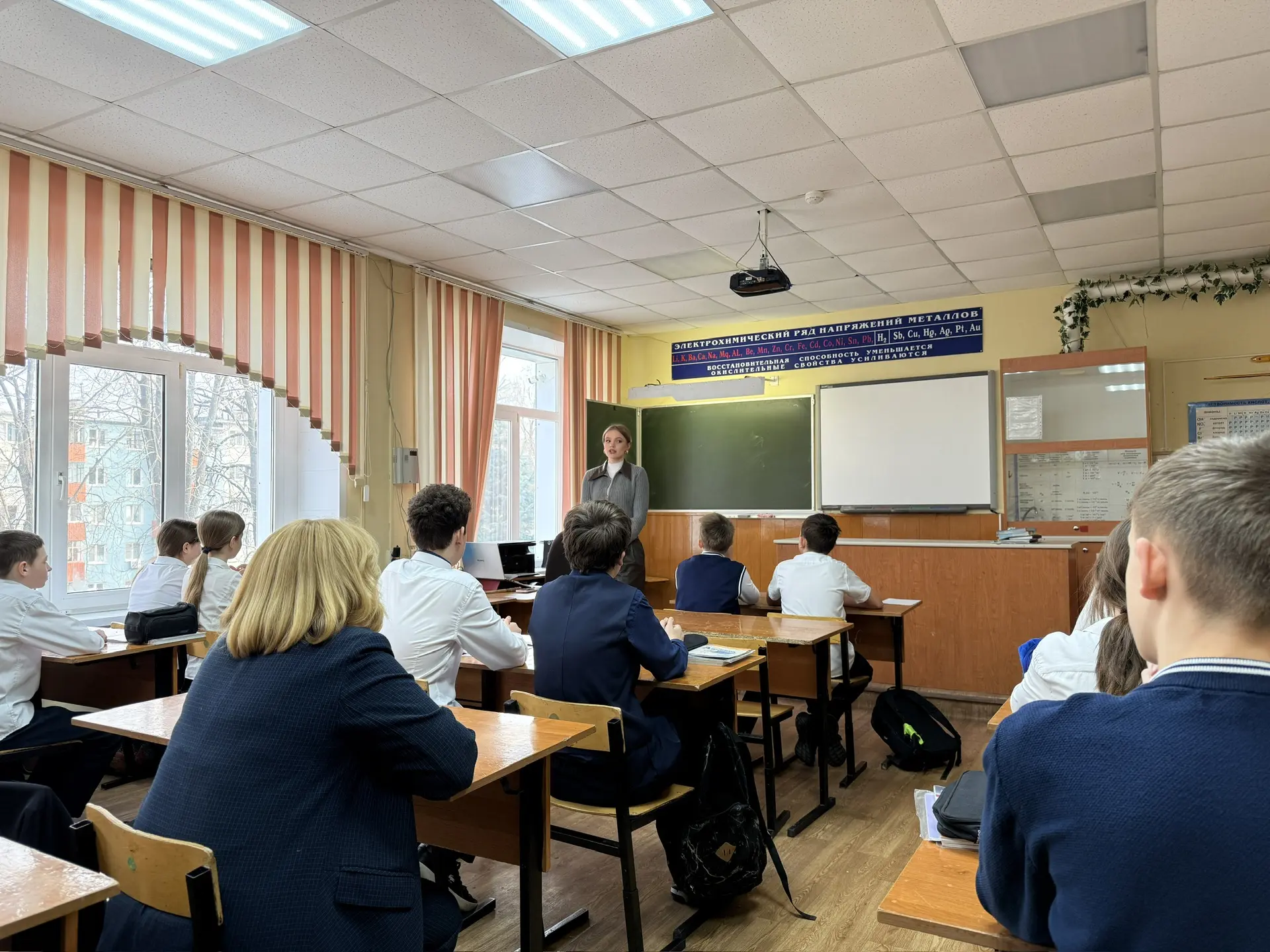 👩🏫 Учителя учились у учителей: как это было  На этой неделе в стенах нашей школы царила особая атмос