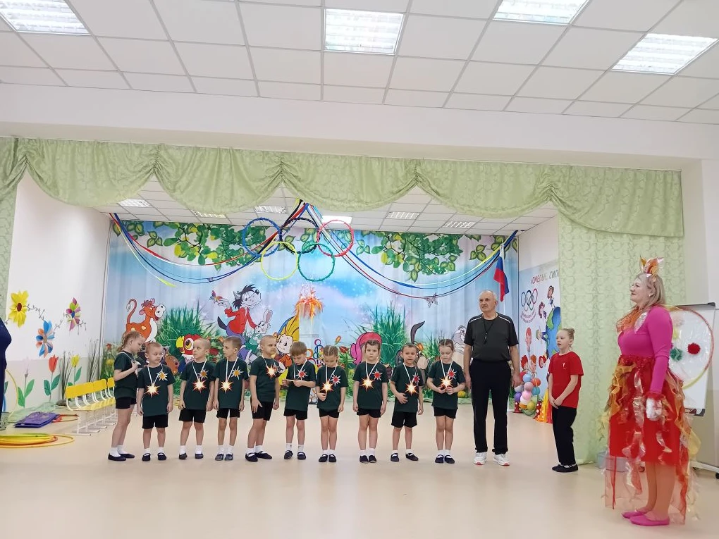 "Быстрее, выше, сильнее - вместе!"- таков девиз спортивной Олимпиады, огонь которой заж...