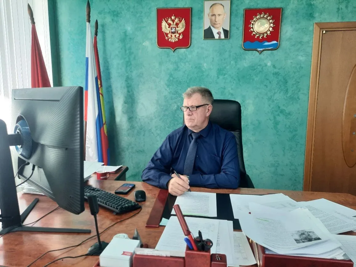 Сегодня прошёл прямой эфир с участием Губернатора края Михаила Михайловича Котюкова. Тр...