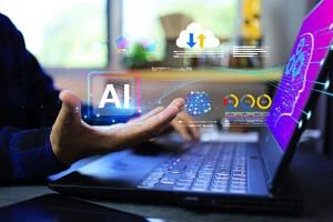 Световые скорости мысли: крошечные лазеры научат нейросети работать быстрее кота, бегущ...