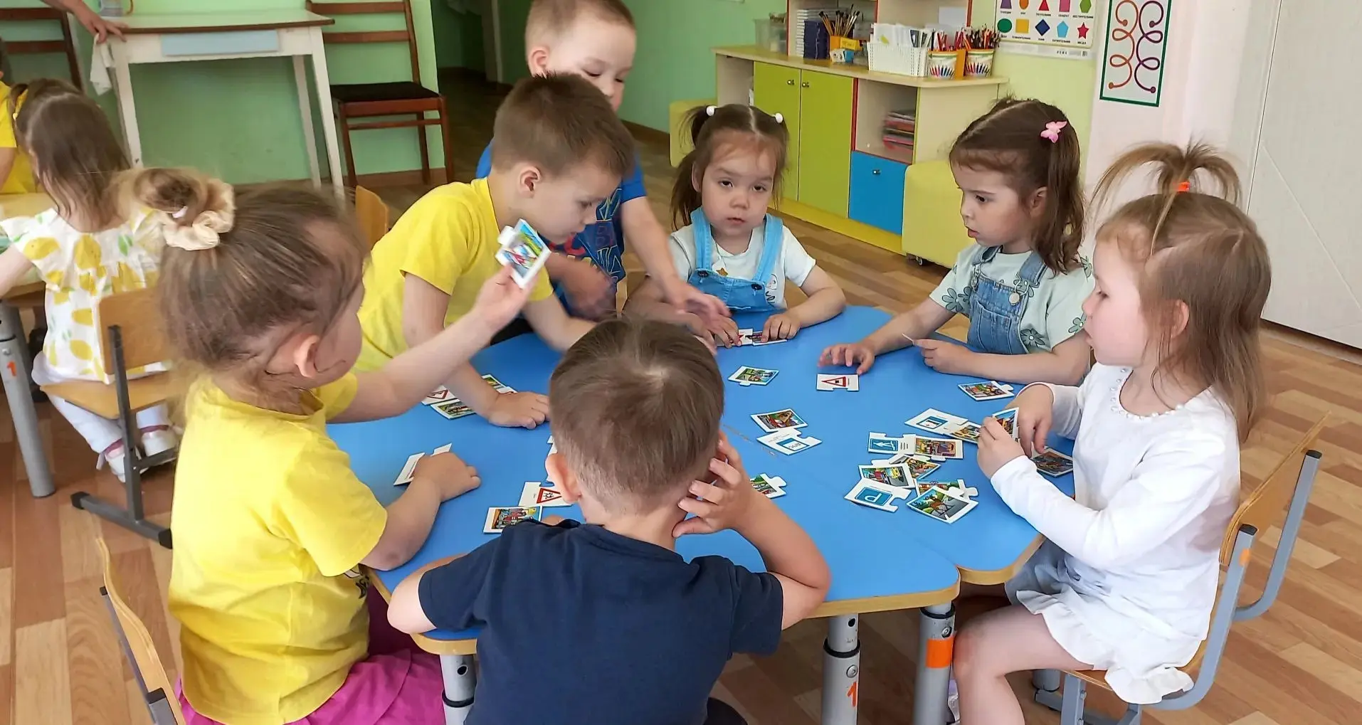 ☀️Во второй группе раннего возраста "Крыжовник" прошла неделя "Безопасности дорожного д...