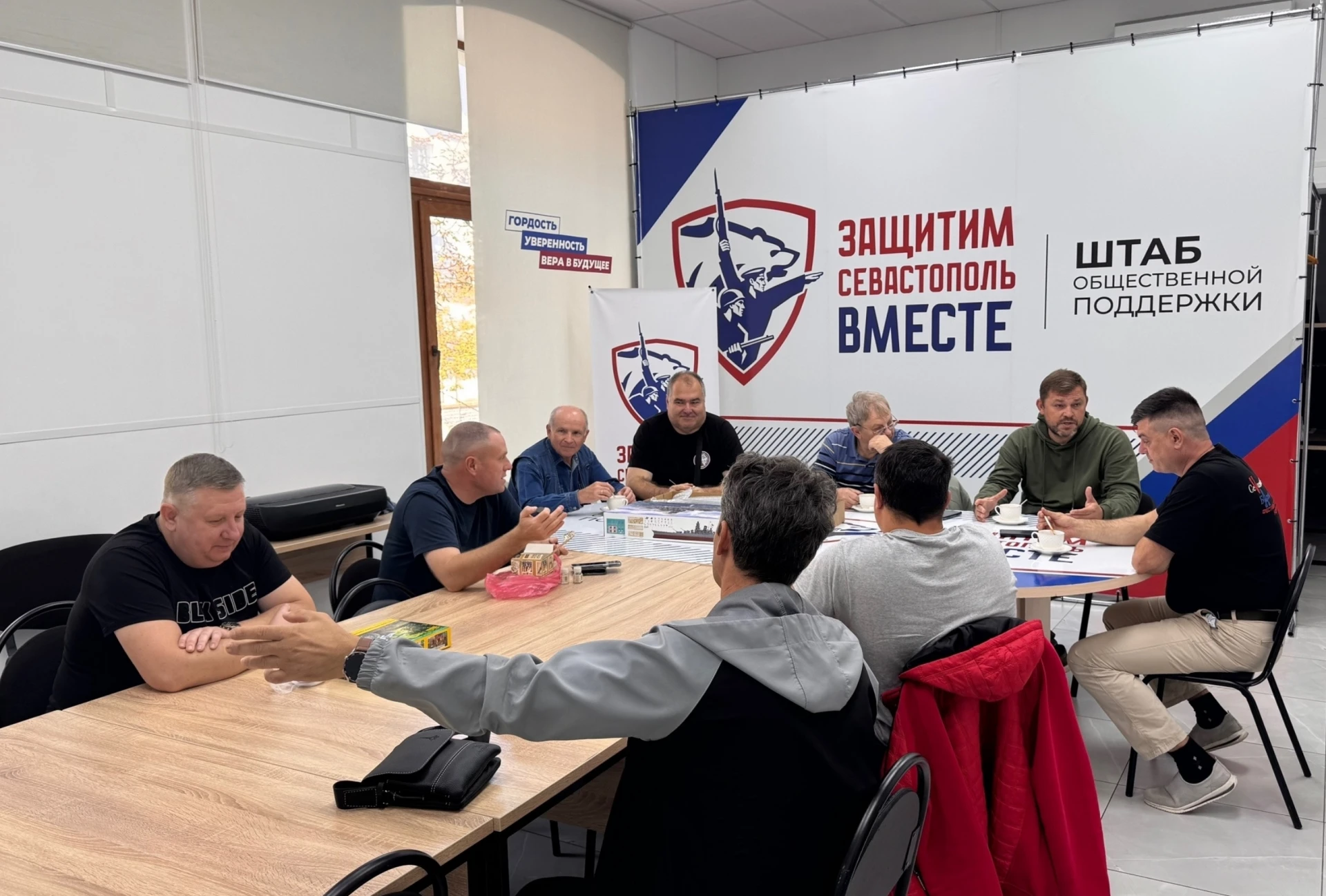 В Штабе общественной поддержки прошла встреча Союза Моделистов Севастополя.