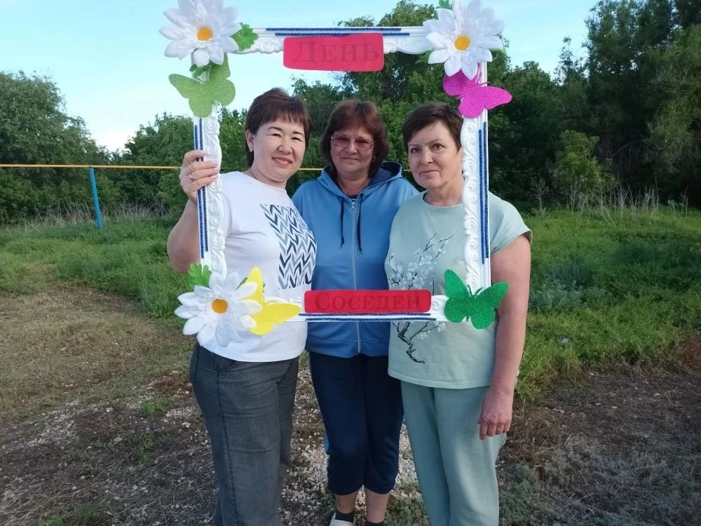 31 мая жители ул. Чапаева с. Каменка радушно встречали гостей. Именно на этой улице это...