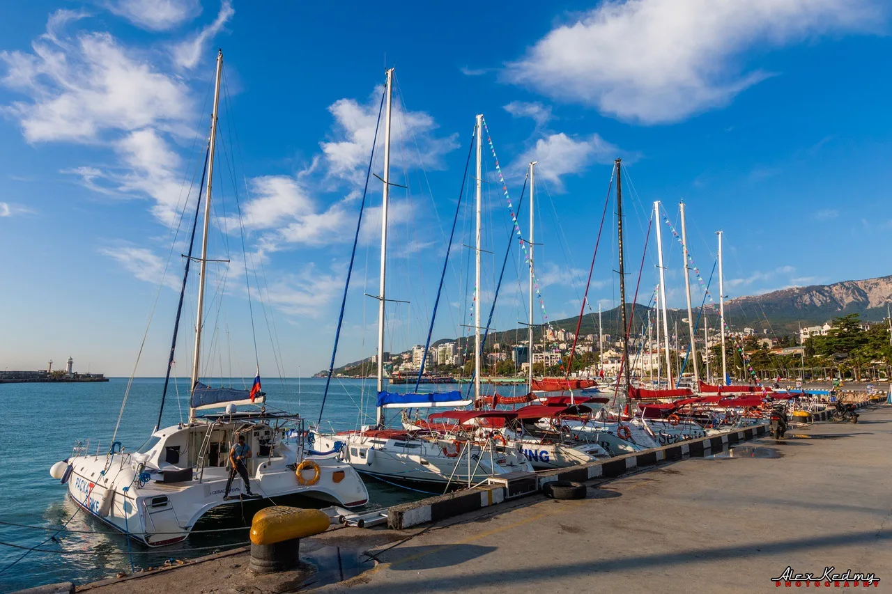 🚤 Житель Крыма зарегистрировал судно по поддельному договору