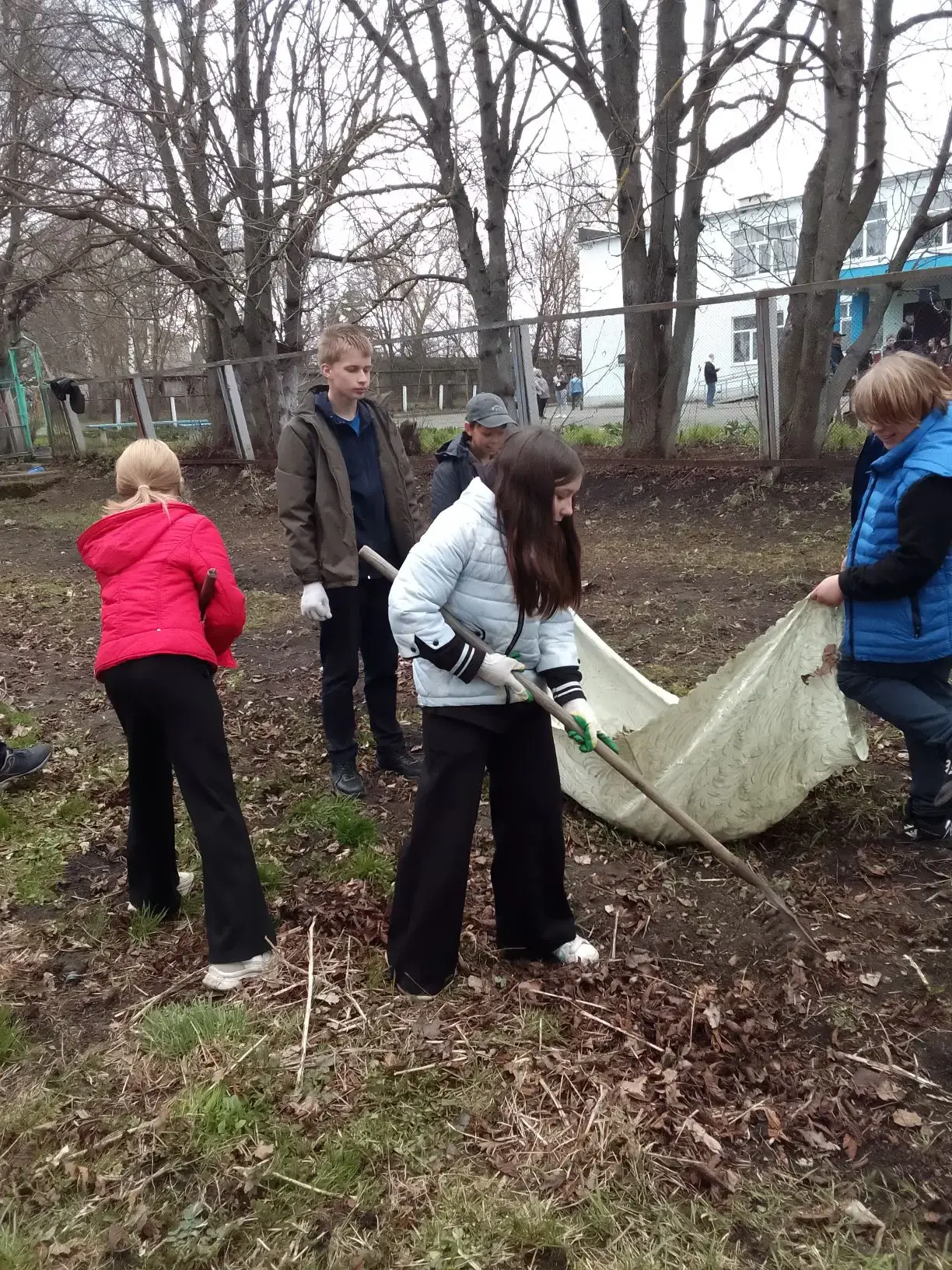 🌱 Экологический двухмесячник: вместе за чистоту родной школы! 🌱