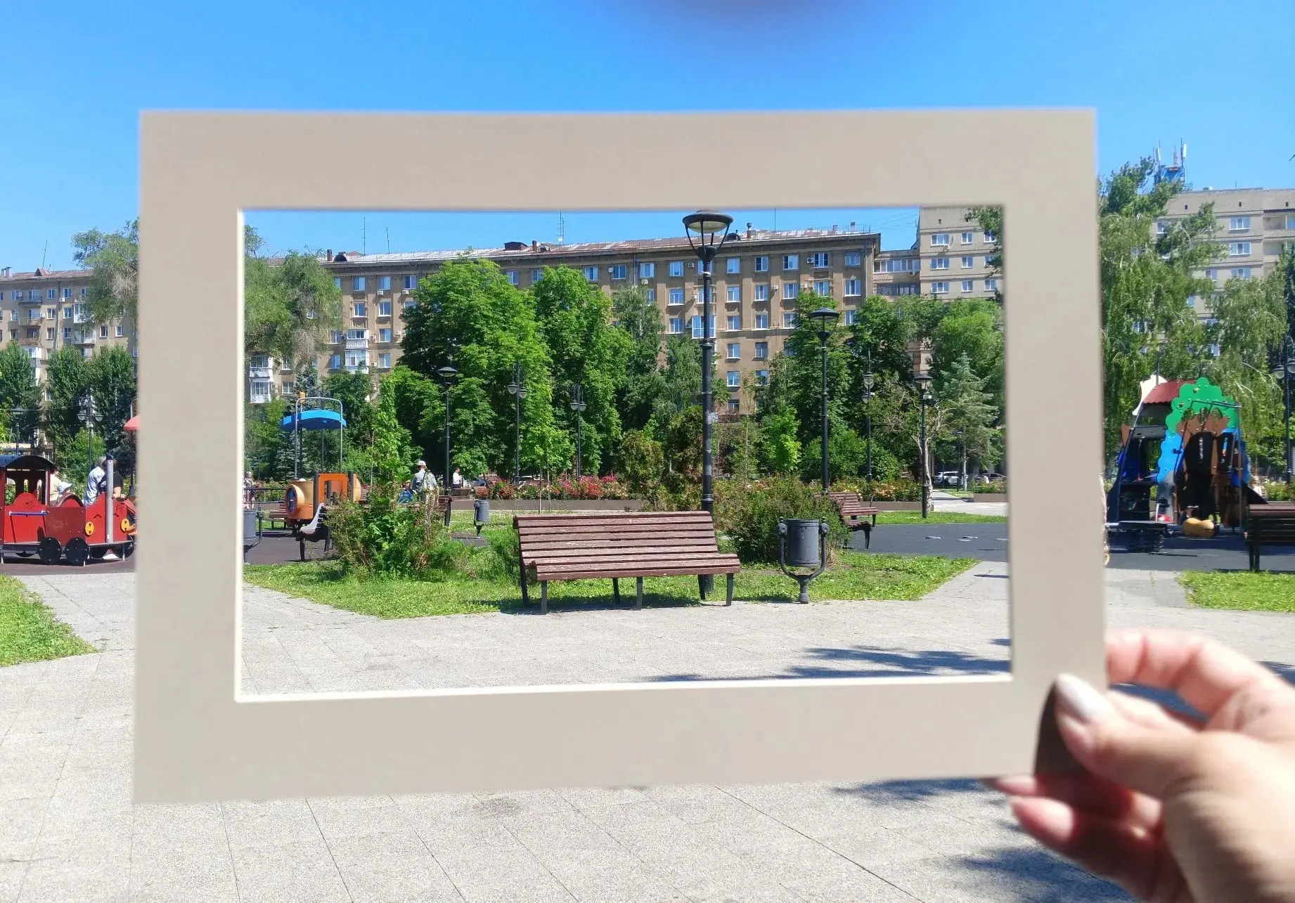 🖌Вдохновение на свежем воздухе: "Я-юный художник" на пленэре в Саратове

🎨В минувшие выходные ребя