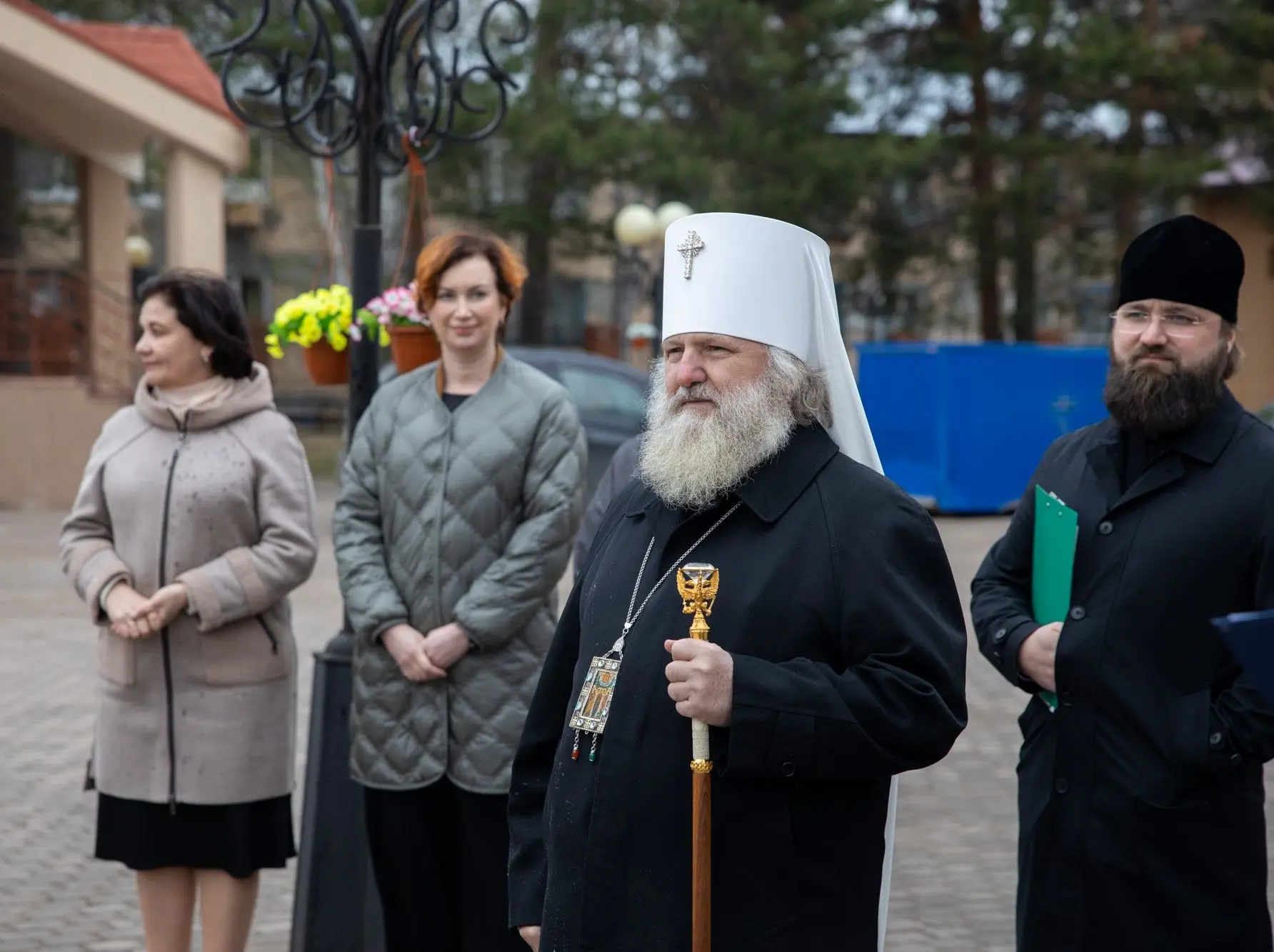 🙏Митрополит Павел благословил выпускников Белого Яра!
