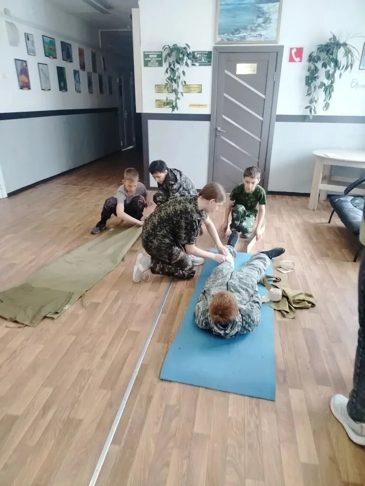 15 апреля в Алтайской СОШ №2 прошел муниципальный этап Всероссийской военно-патриотической игры «Зар