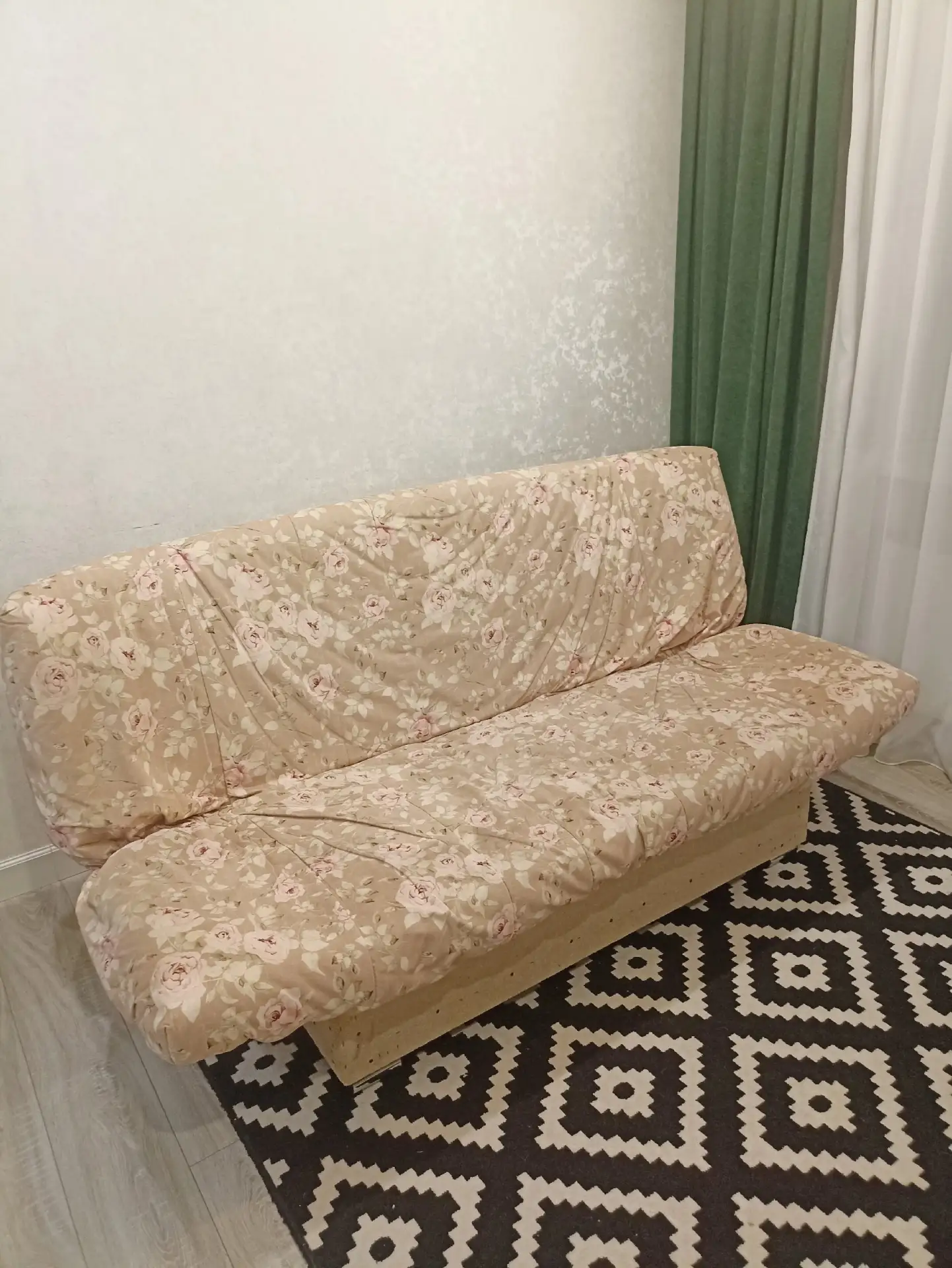 Отдам даром, сегодня завтра срочно самовывоз тимофея чаркова 81к2, 89957726004
