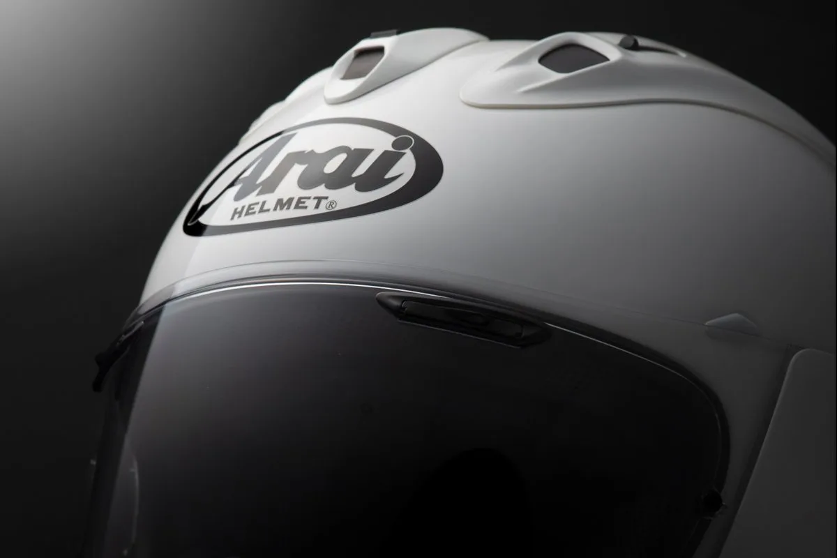 Японский производитель мотошлемов ARAI поднимет цены из-за дефицита нафты и рабочих рук