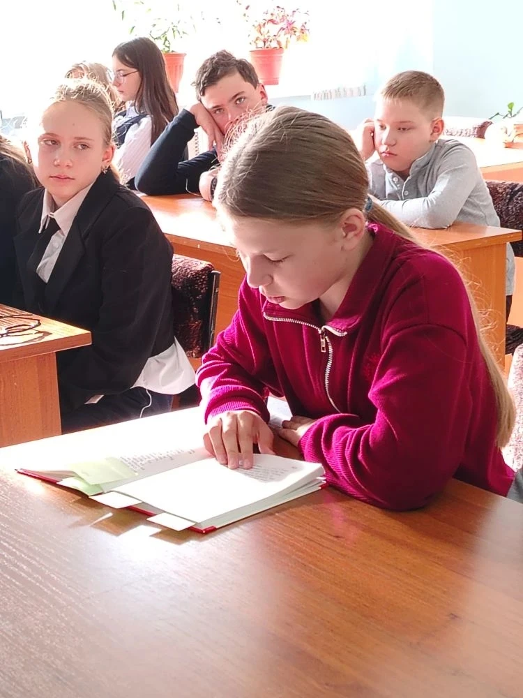📃📚В преддверии празднования дня Великой Победы в нашей библиотеке был проведен ряд мероприятий.📚📃  📚