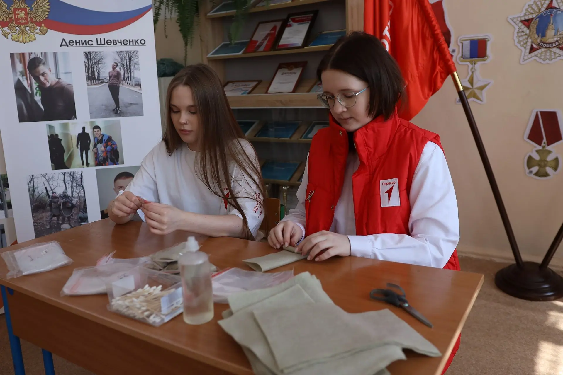 Школьники Хабаровска изготовили сухие души для военнослужащих  🙏 Ученики хабаровской школы № 162 сде