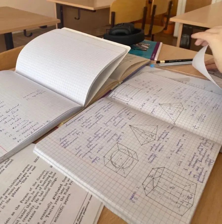 📚 Физику назвали самым сложным предметом для старшеклассников