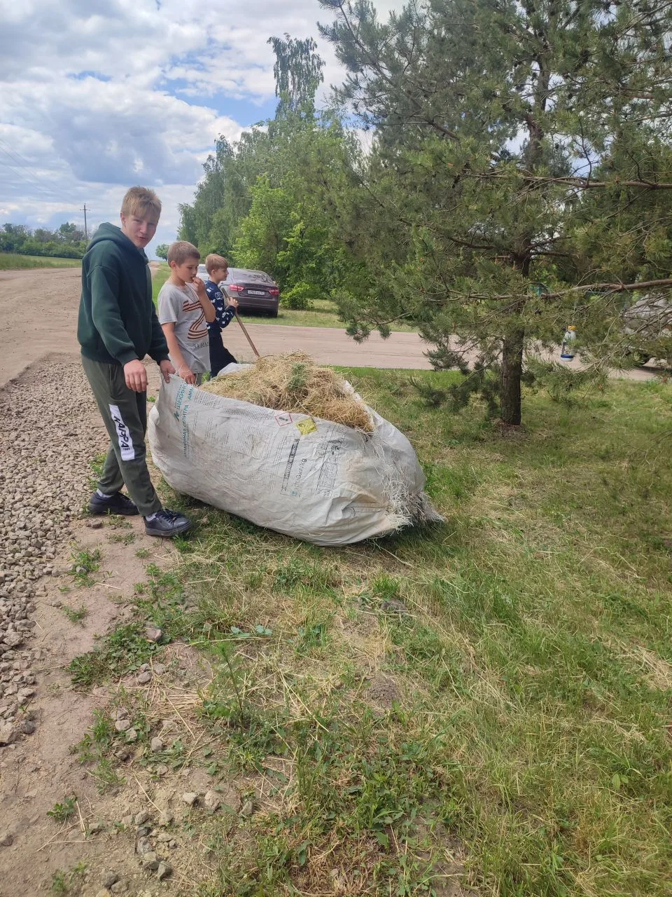 🌱Лето со смыслом: в нашей школе стартовала трудовая практика 🌱 
 
Друзья, на календаре лето, а это