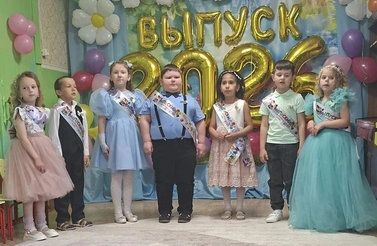 Ах, сколько раз в просторном зале