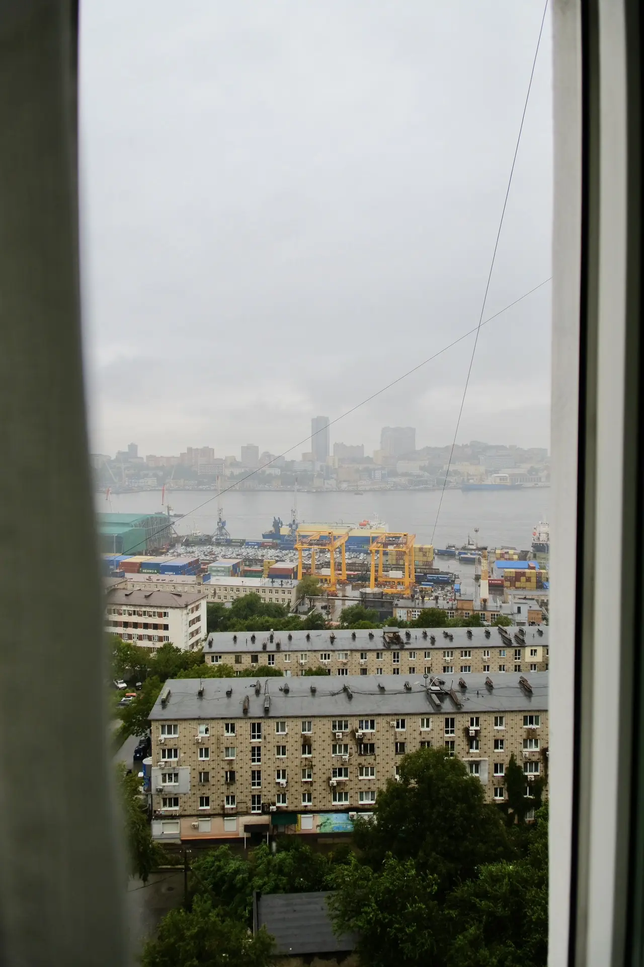 Вновь в городе V